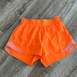 Lululemon Hotty Hot Shorts (Size 4)